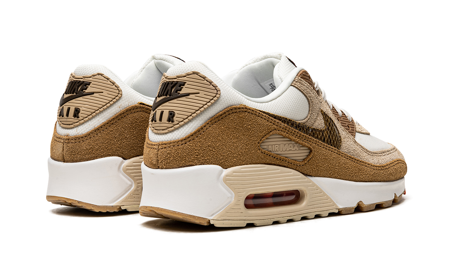 AIR MAX 90 WMNS "Pale Ivory Snakeskin Swoosh"