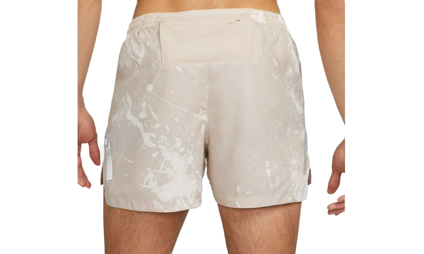 DRI-FIT RUN DIVISION STRIDE 4" RUNNING SHORTS "Fossil"