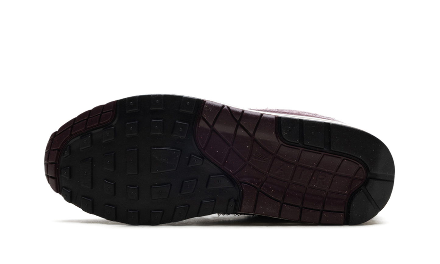 Air Max 1 ESS PRM "CEMENT GREY/BURGUNDY CRUSH"
