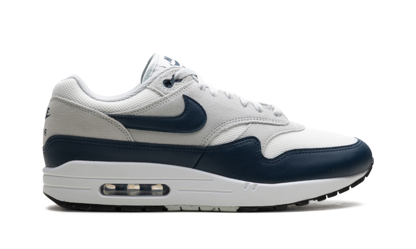 AIR MAX 1 ESSENTIAL "Summit White/Armory Navy-Light Silver"