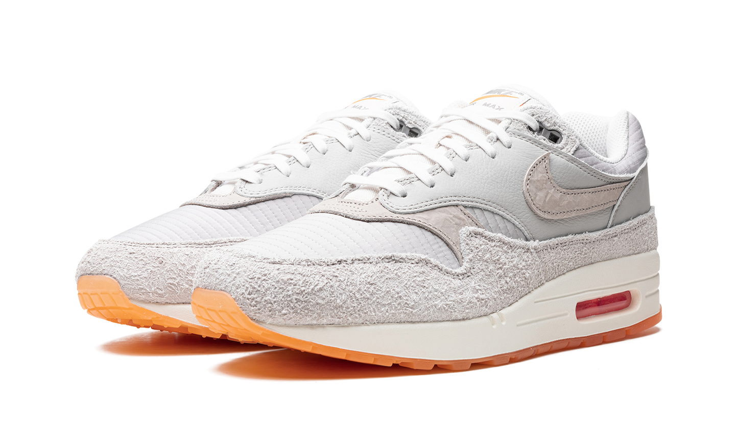 Air Max 1 "Light Iron Ore / Total Orange"