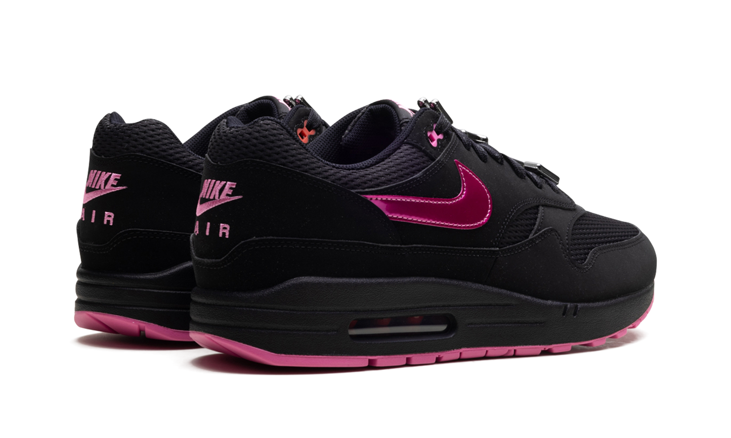Air Max 1 "Valentine's Day - Black"