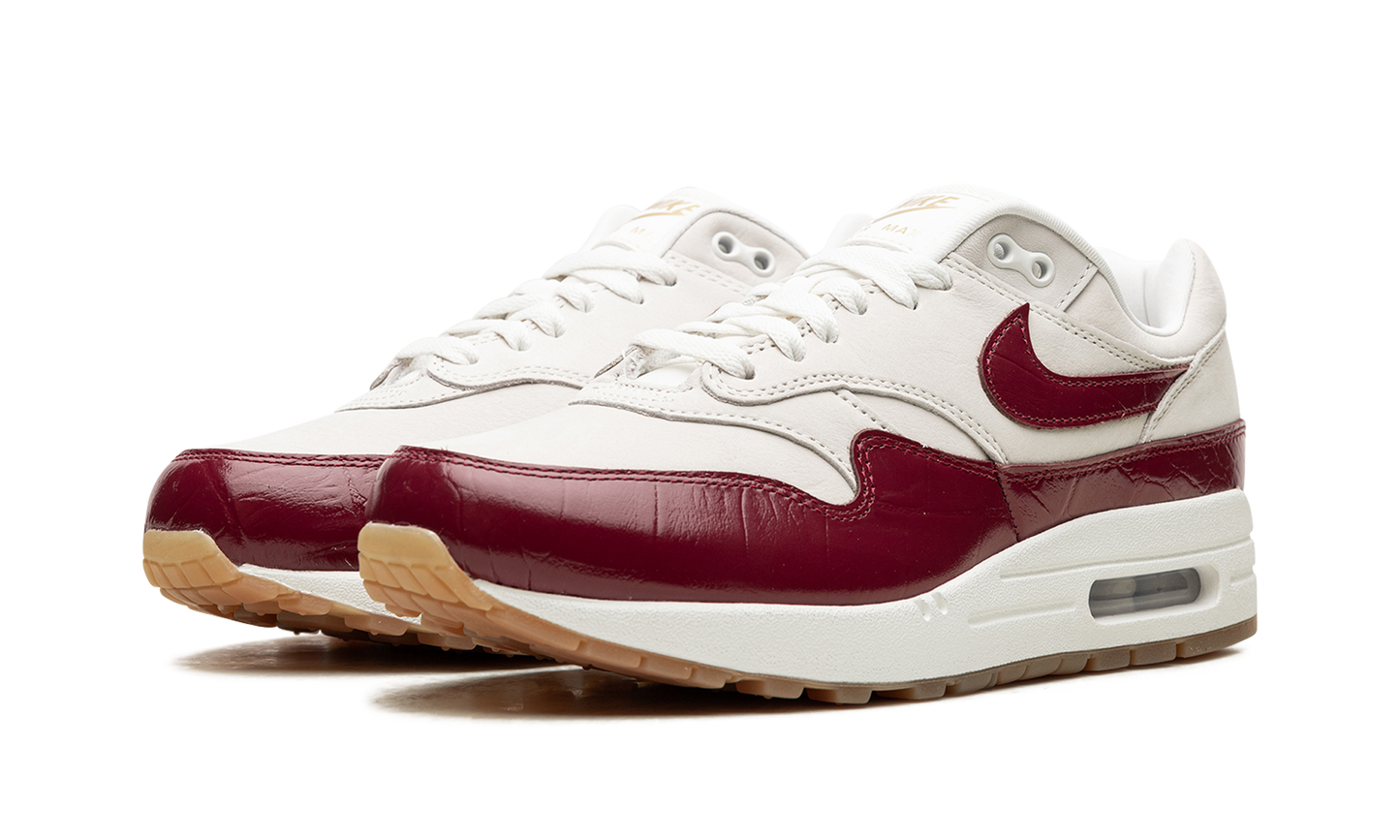 AIR MAX 1 LX WMNS "Team Red"