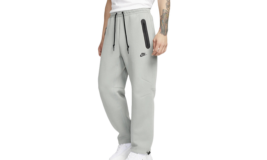 Sportswear Tech Fleece Joggers "Mica Green"