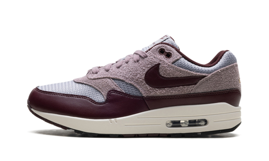 Air Max 1 ESS PRM "CEMENT GREY/BURGUNDY CRUSH"