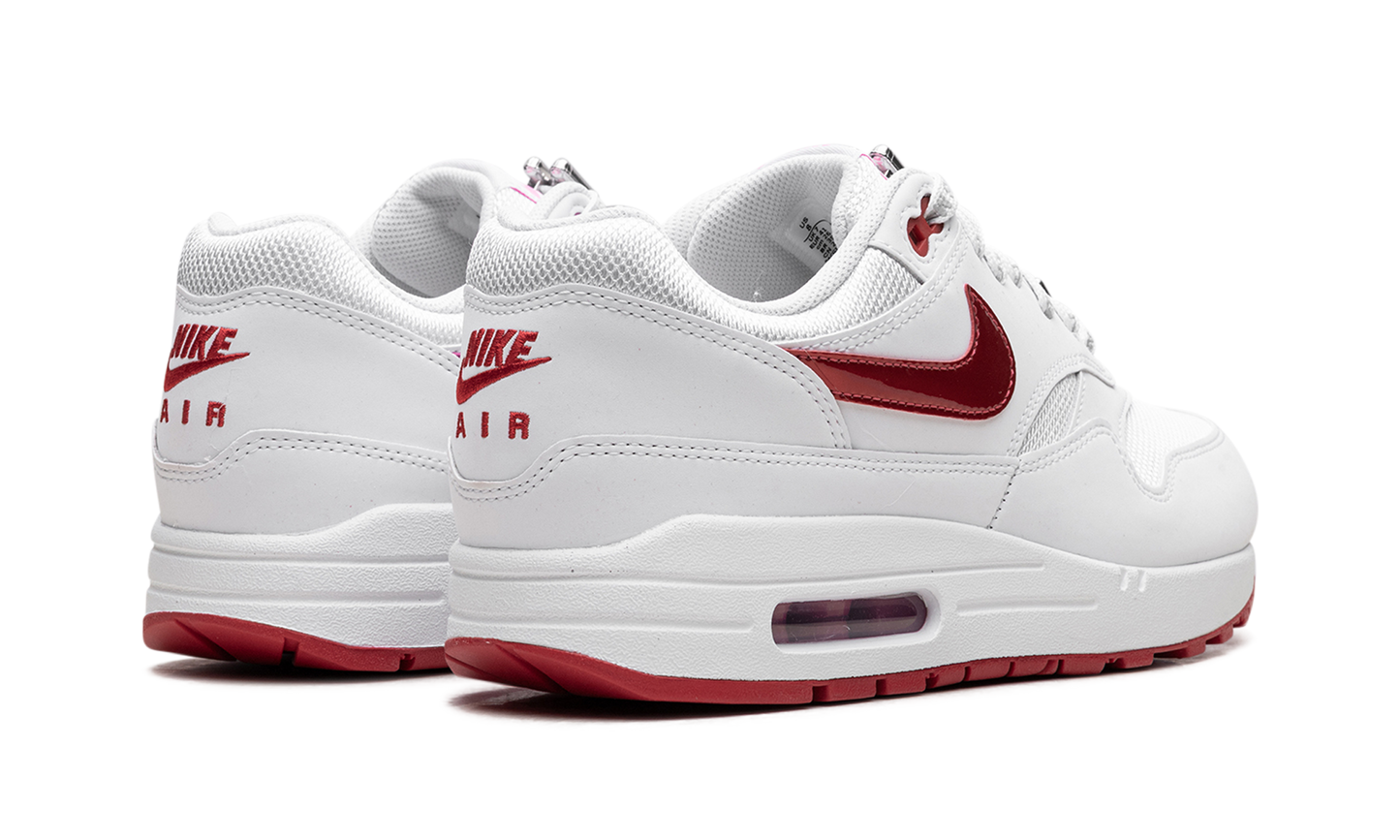 Air Max 1 "Valentine's Day"