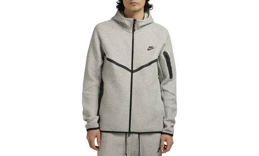 Tech Full-zip Windrunner Hoodie "Black"