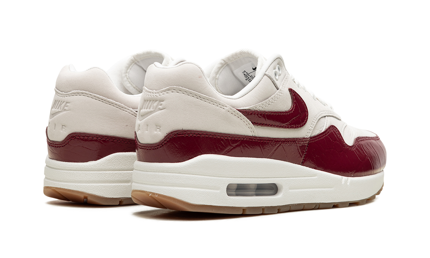 AIR MAX 1 LX WMNS "Team Red"