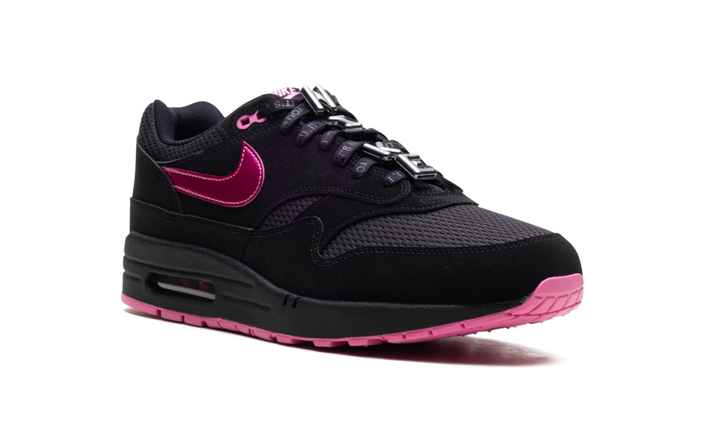 Air Max 1 "Valentine's Day - Black"