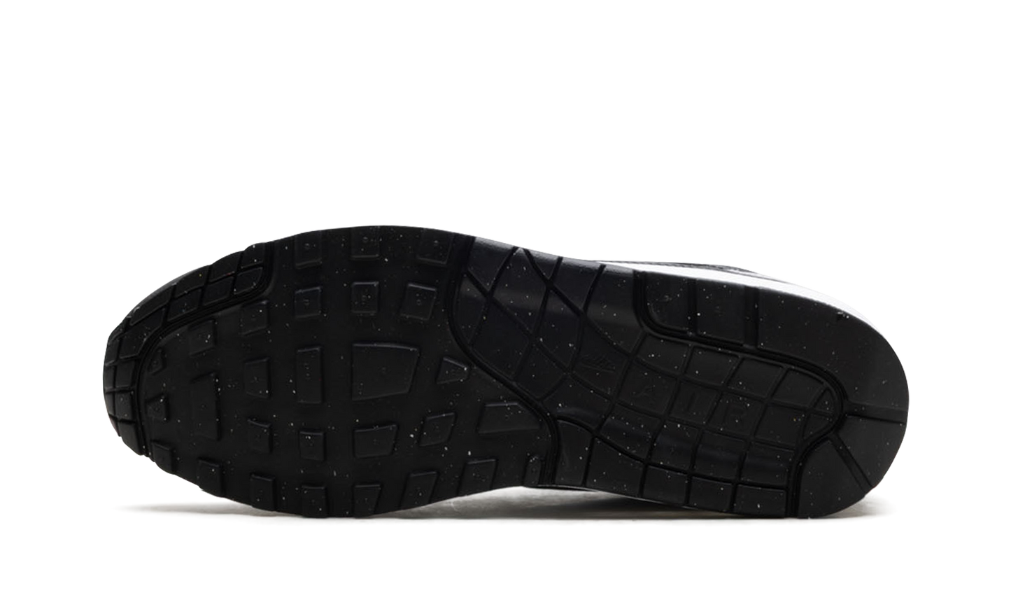 Air Max 1 Essential "White Pure Platinum Black"
