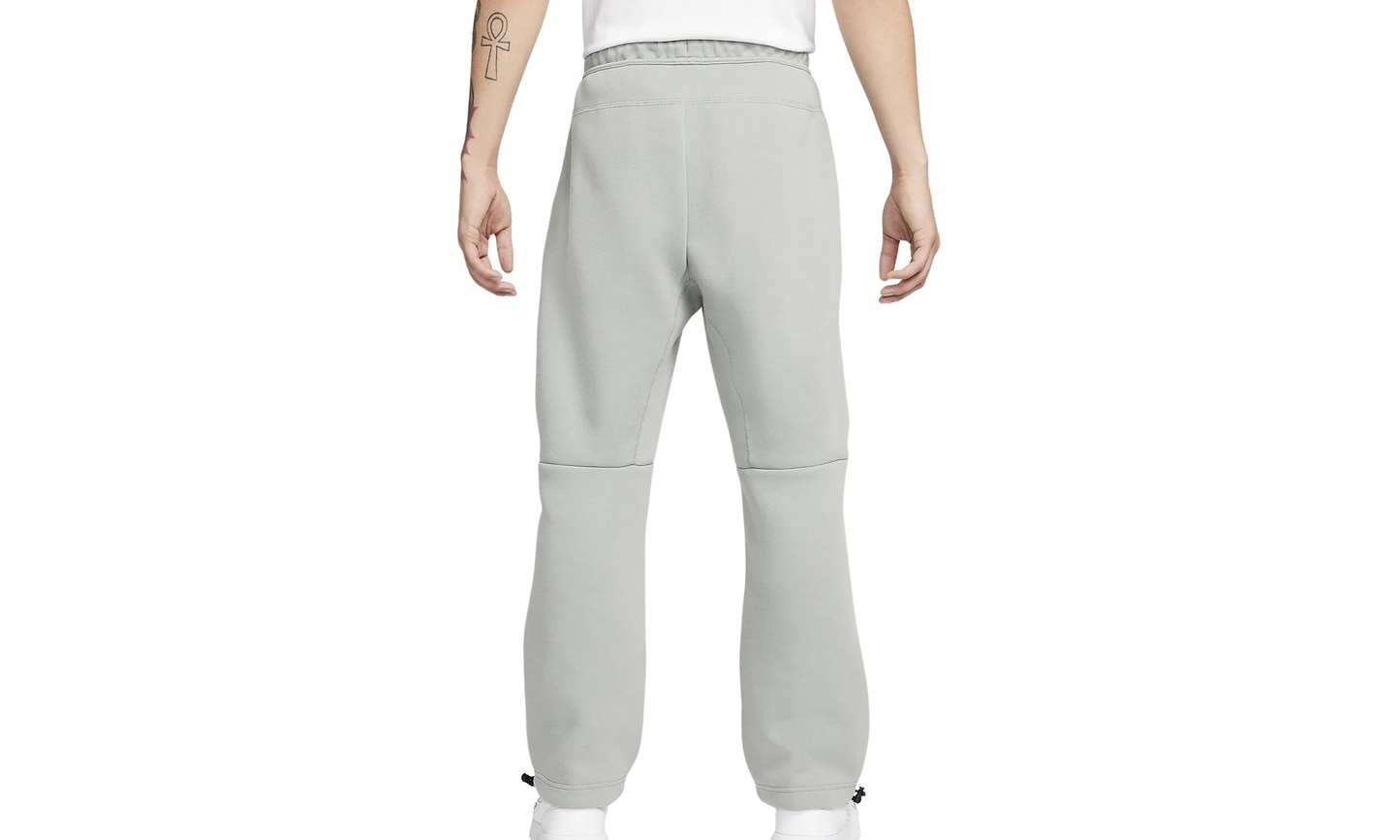 Sportswear Tech Fleece Joggers "Mica Green"