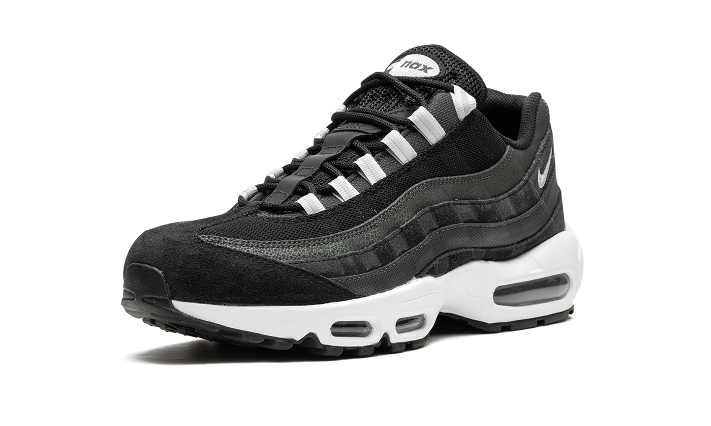 Air Max 95 "Black / Pure Platinum"