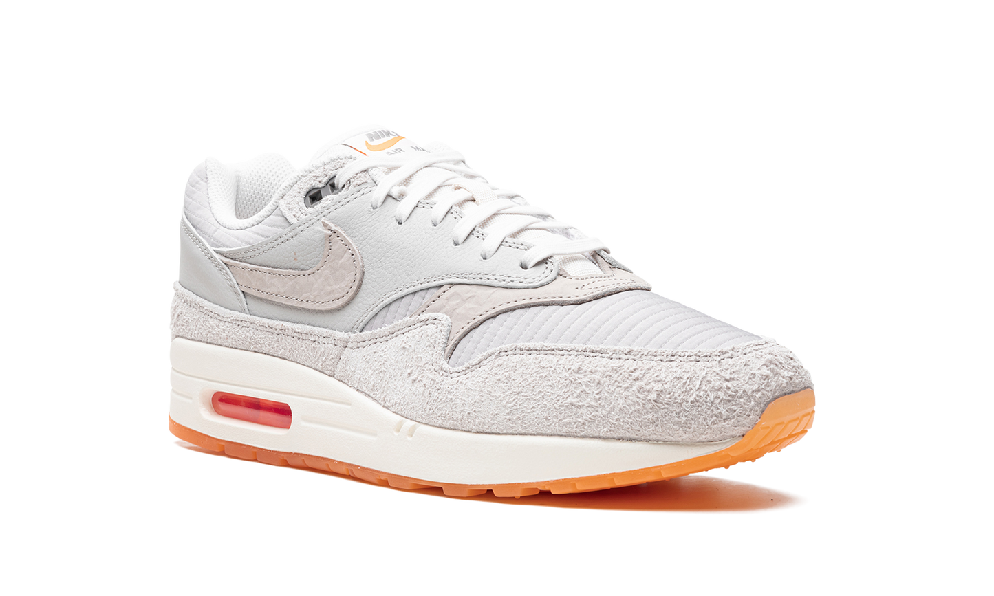Air Max 1 "Light Iron Ore / Total Orange"