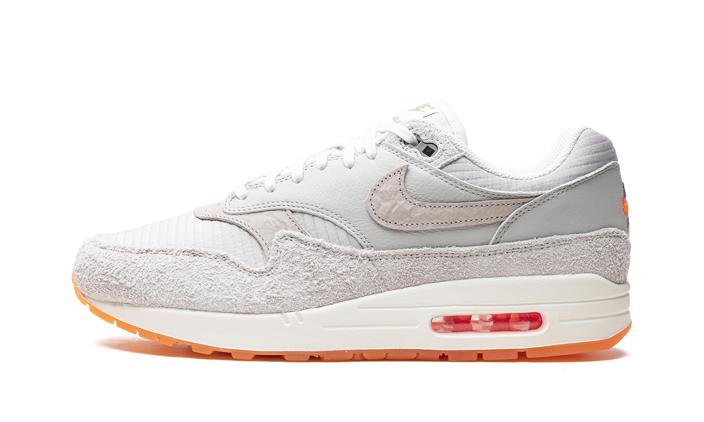 Air Max 1 "Light Iron Ore / Total Orange"
