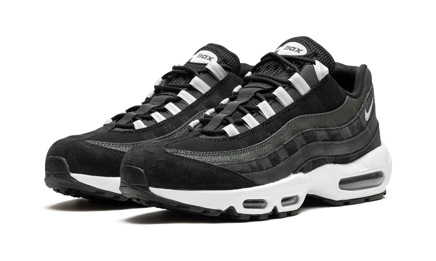 Air Max 95 "Black / Pure Platinum"